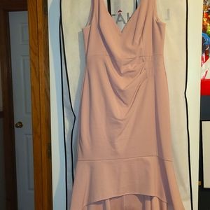 Le Chateau Size L blush dress